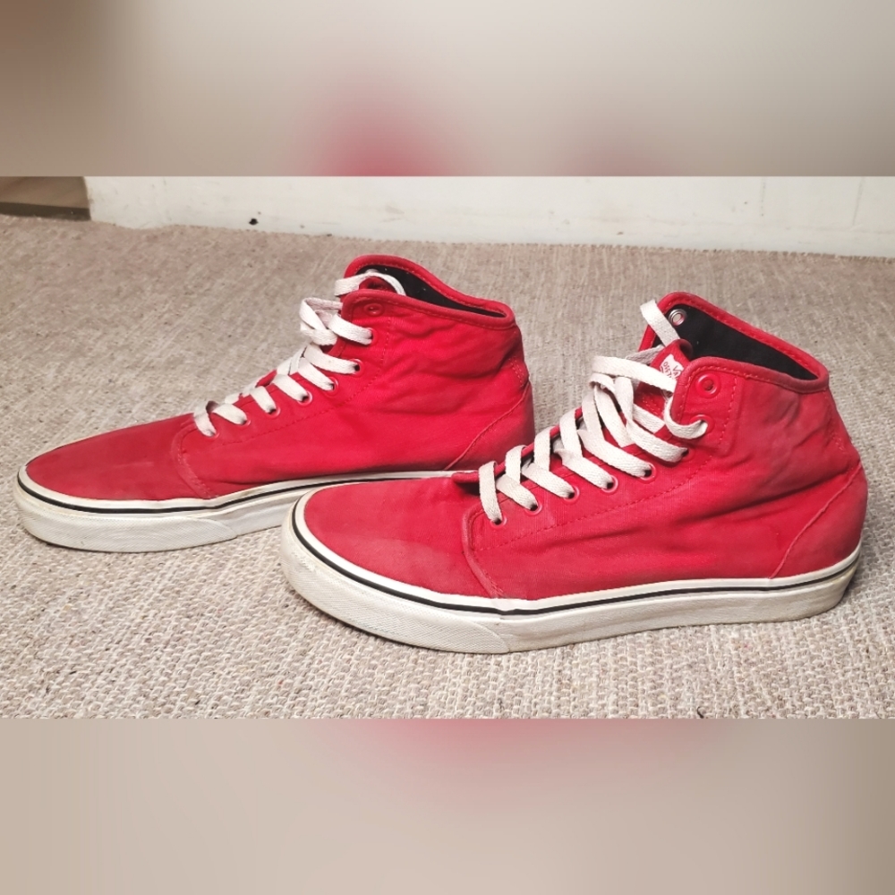 Vans Red Classic Vintage style Canvas High Tops Men's 9.5
